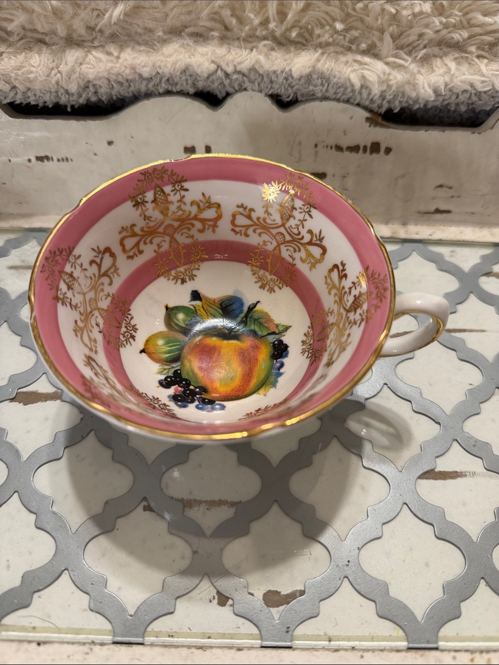 Royal Grafton Porcelain Teacup with Pink Trim and Gold Accent NICE